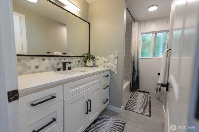 Property photo for 19114 130 Avenue Se, Renton photo 9
