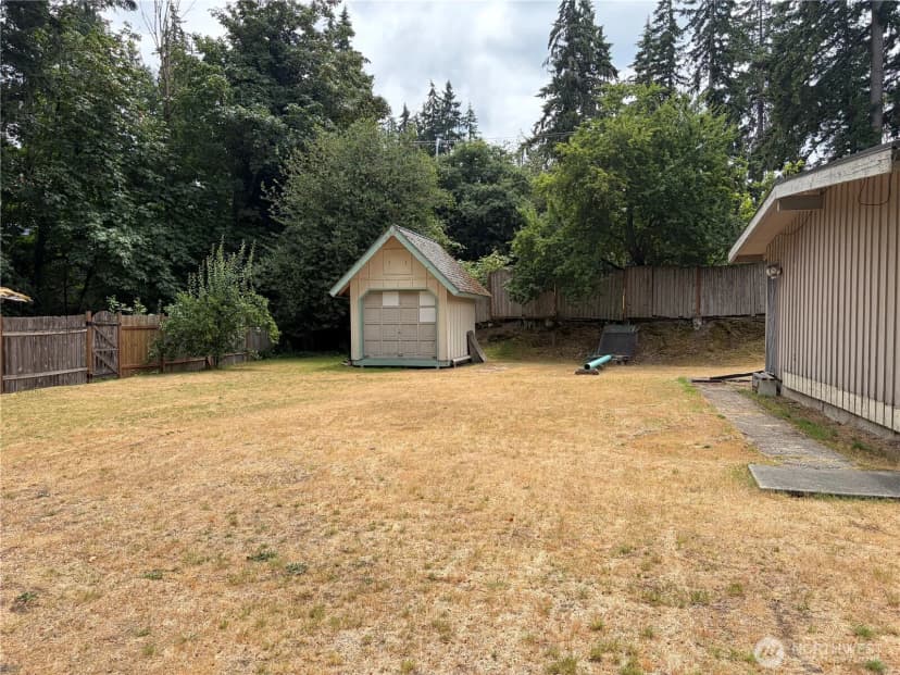 Property photo for 4134 149th Place Se, Bellevue photo 18