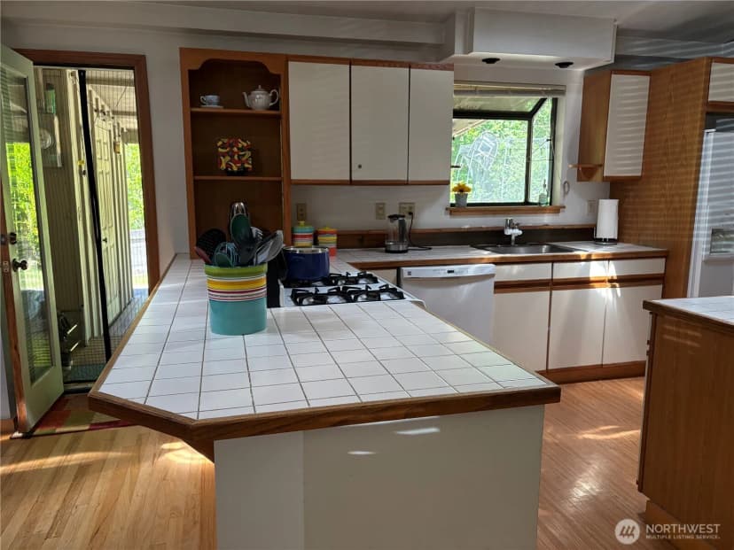 Property photo for 4134 149th Place Se, Bellevue photo 6