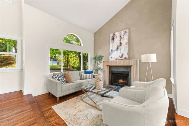 Property photo for 11706 Ne 107th Place, Kirkland photo 5