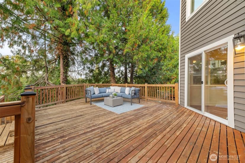 Property photo for 11706 Ne 107th Place, Kirkland photo 30