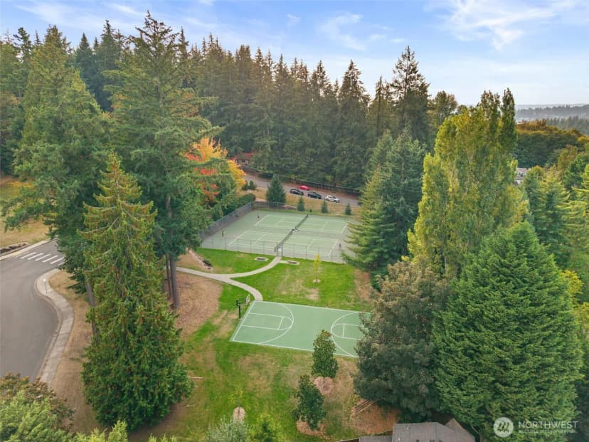 Property photo for 11706 Ne 107th Place, Kirkland photo 35