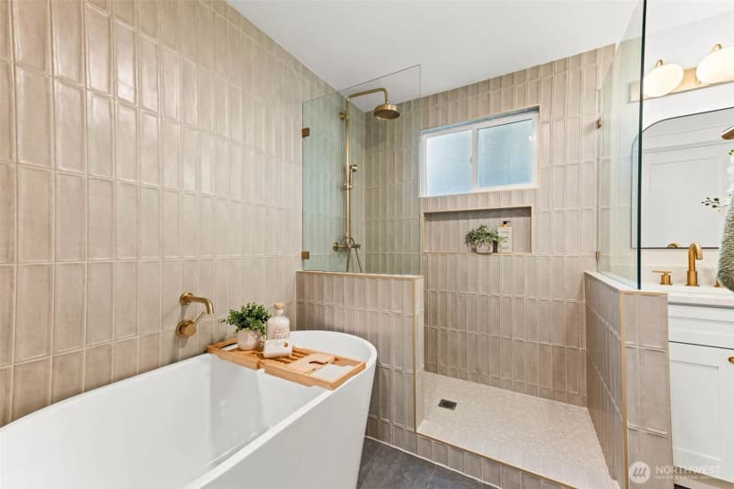 Property photo for 11706 Ne 107th Place, Kirkland photo 17