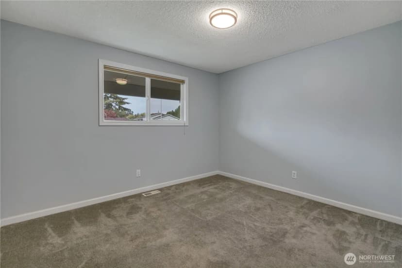 Property photo for 25618 116th Avenue Se, Kent photo 19