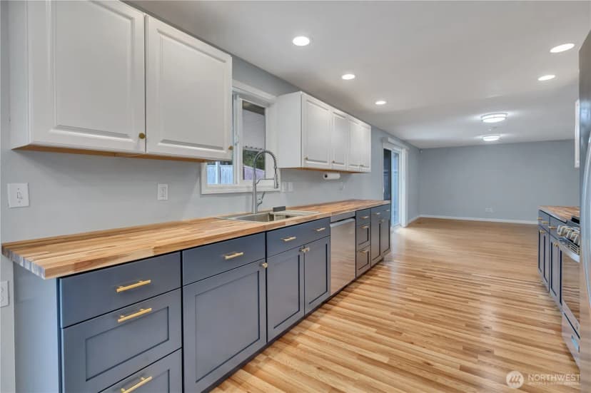 Property photo for 25618 116th Avenue Se, Kent photo 9