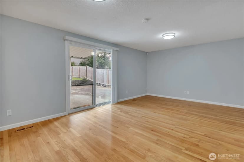 Property photo for 25618 116th Avenue Se, Kent photo 11