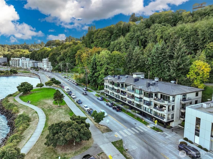 Property photo for 1331 Harbor Avenue Sw #103, Seattle photo 31
