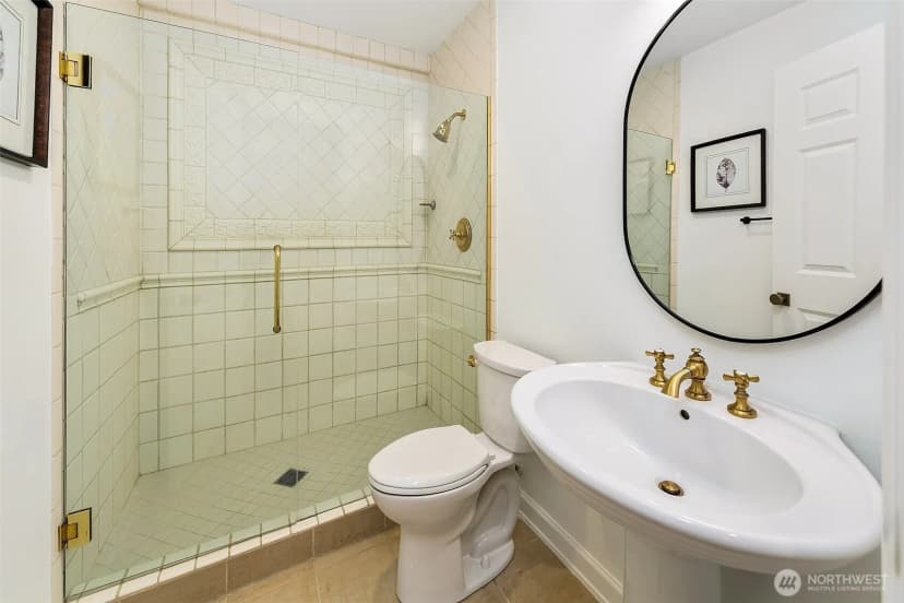 Property photo for 1331 Harbor Avenue Sw #103, Seattle photo 17