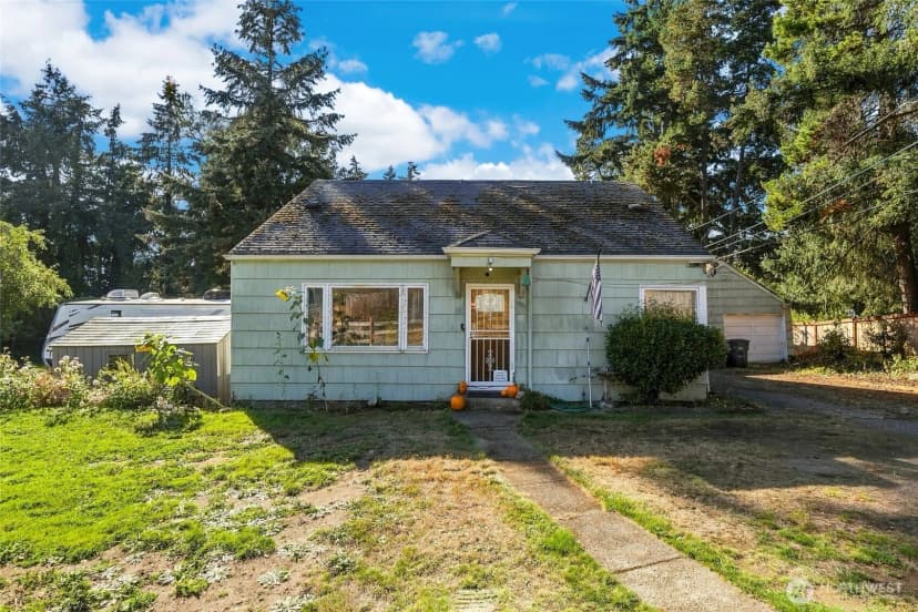 Property photo for 10024 Patterson Street S, Tacoma photo 2