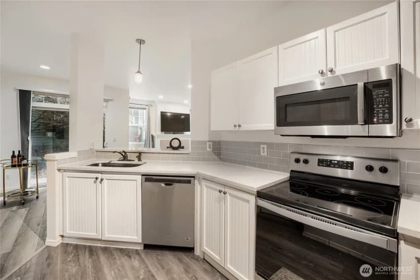 Property photo for 1500 S 18th Street #f102, Renton photo 7