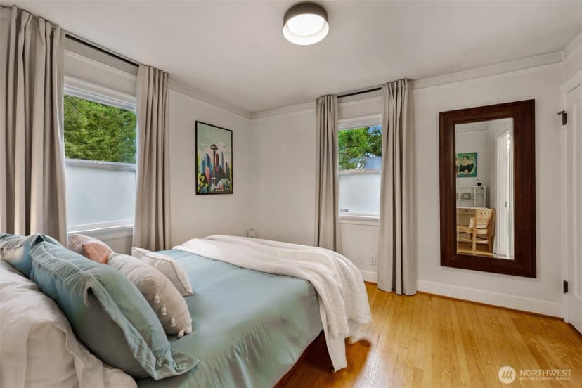 Property photo for 2628 46th Avenue Sw, Seattle photo 14