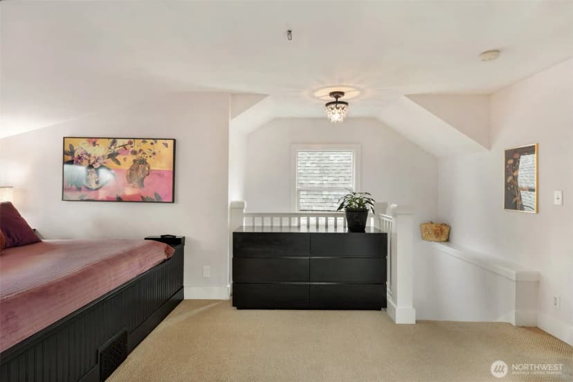 Property photo for 2628 46th Avenue Sw, Seattle photo 18