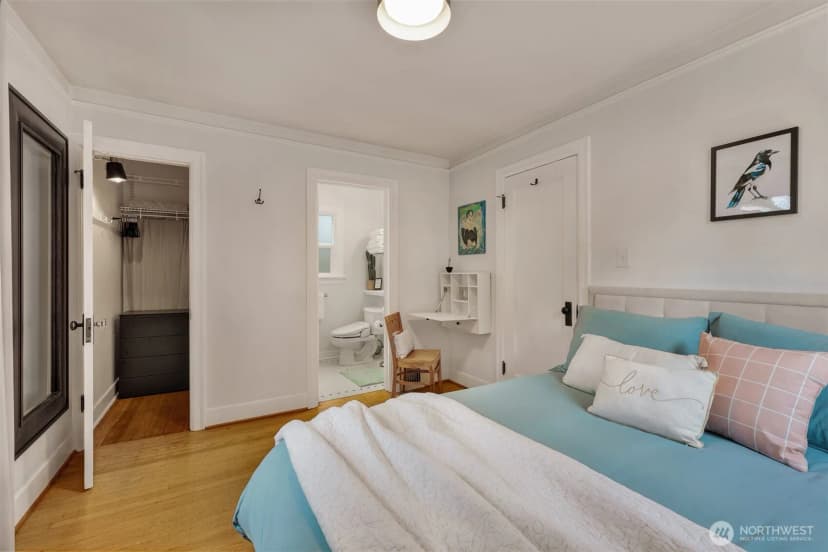 Property photo for 2628 46th Avenue Sw, Seattle photo 15