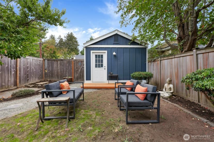 Property photo for 2628 46th Avenue Sw, Seattle photo 27