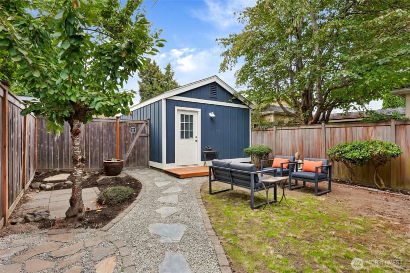 Property photo for 2628 46th Avenue Sw, Seattle photo 26