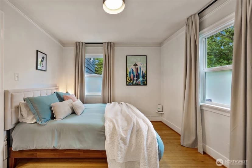 Property photo for 2628 46th Avenue Sw, Seattle photo 12