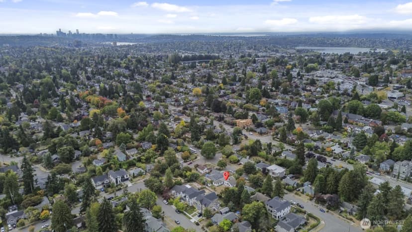 Property photo for 8216 21st Avenue Ne, Seattle photo 29