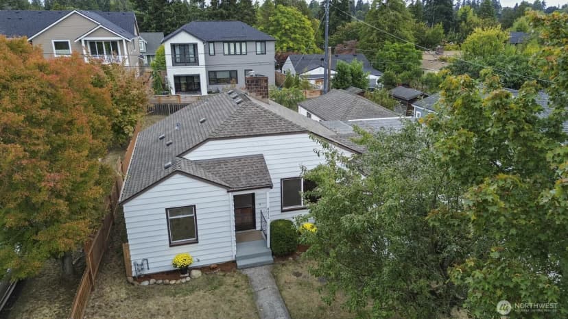 Property photo for 8216 21st Avenue Ne, Seattle photo 24