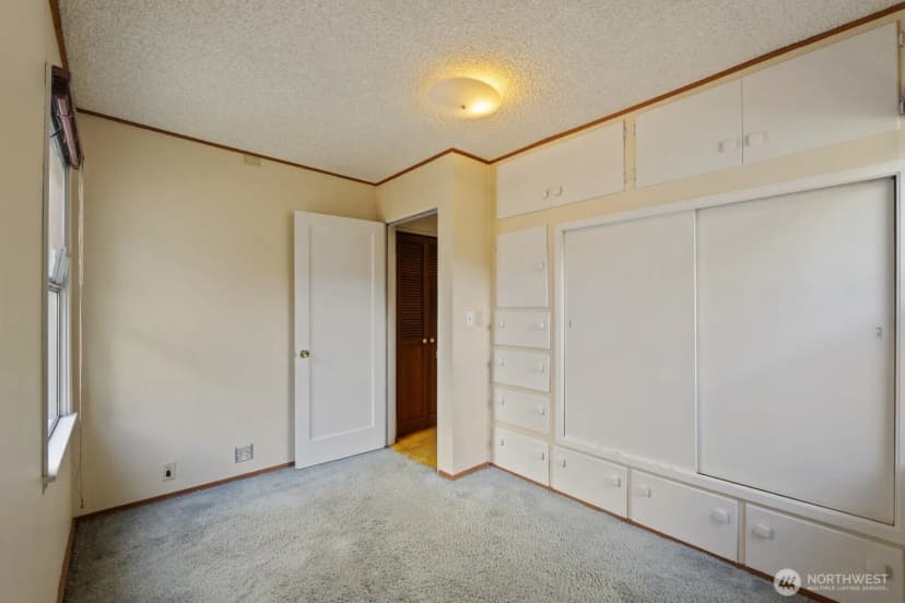 Property photo for 8216 21st Avenue Ne, Seattle photo 7