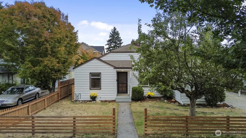 Property photo for 8216 21st Avenue Ne, Seattle photo 23