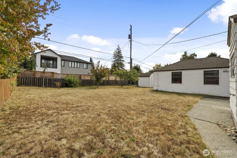 Property photo for 8216 21st Avenue Ne, Seattle photo 19