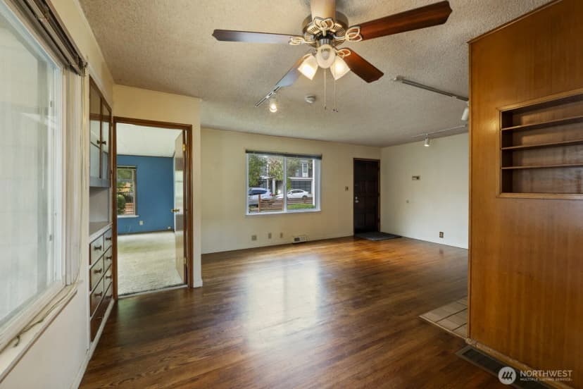 Property photo for 8216 21st Avenue Ne, Seattle photo 6