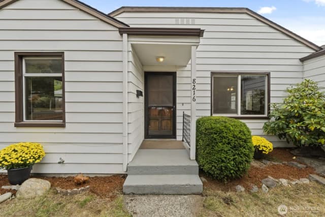 Property photo for 8216 21st Avenue Ne, Seattle photo 5