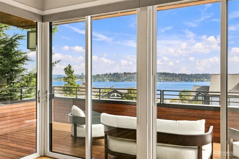 Property photo for 3715 Cascadia Avenue S, Seattle photo 5