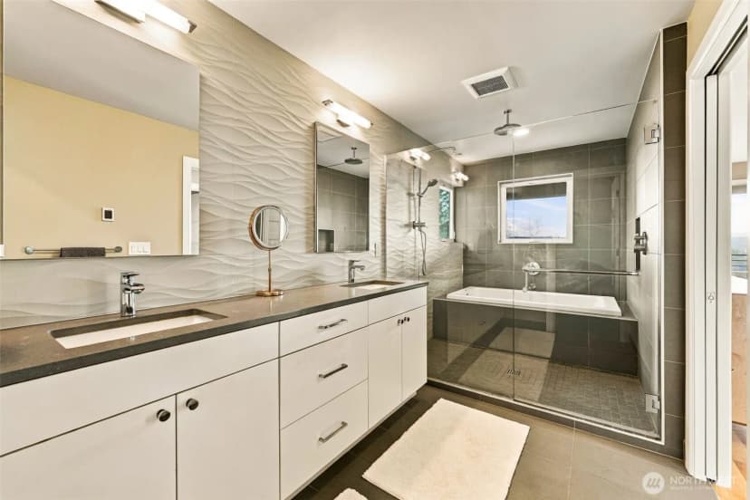 Property photo for 3715 Cascadia Avenue S, Seattle photo 21