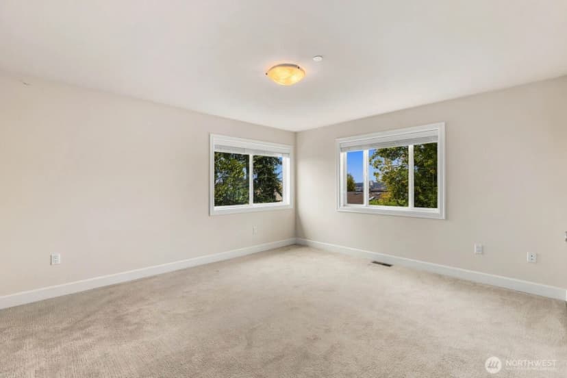 Property photo for 10220 Ne 64th Street, Kirkland photo 17