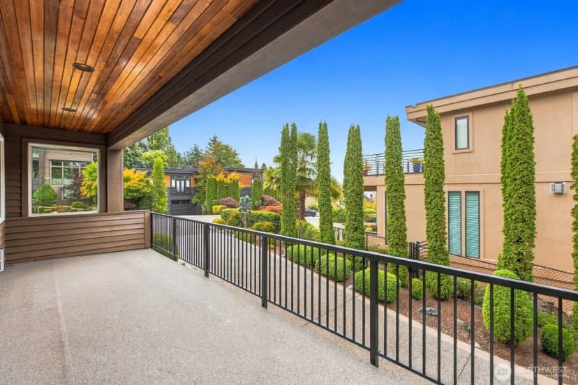 Property photo for 10220 Ne 64th Street, Kirkland photo 34