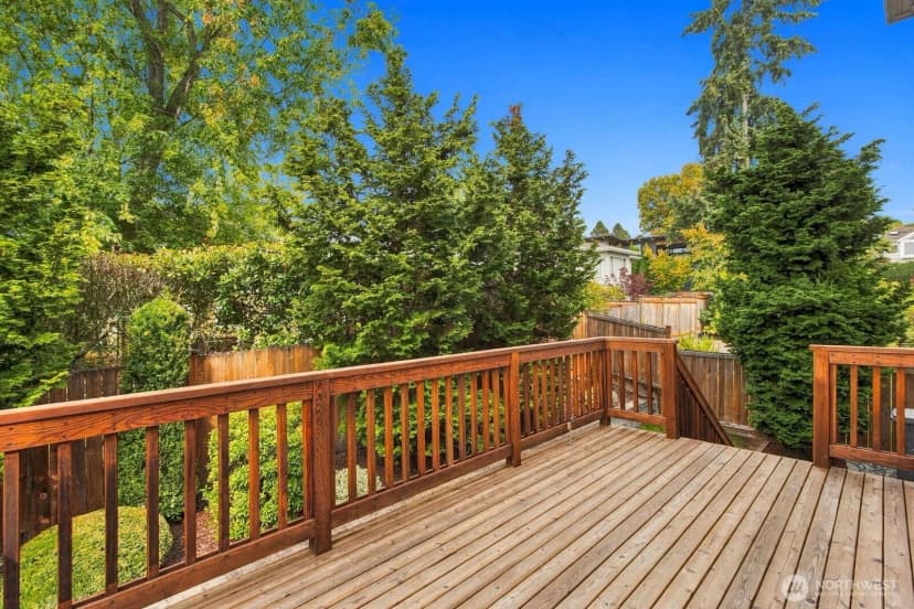 Property photo for 10220 Ne 64th Street, Kirkland photo 35