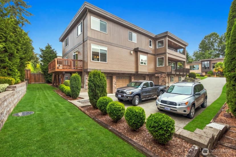 Property photo for 10220 Ne 64th Street, Kirkland photo 37