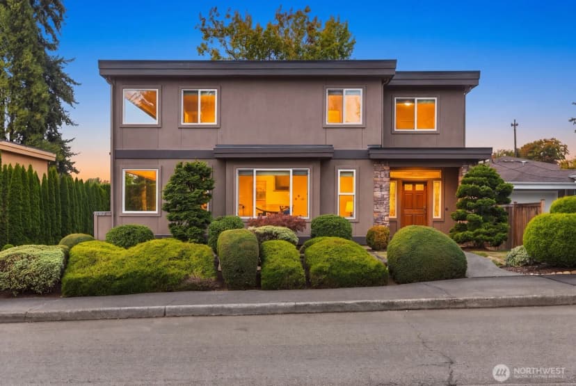 Property photo for 10220 Ne 64th Street, Kirkland