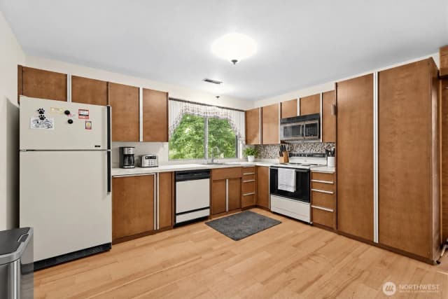 Property photo for 2607 Mesa Verde Court, Puyallup photo 5