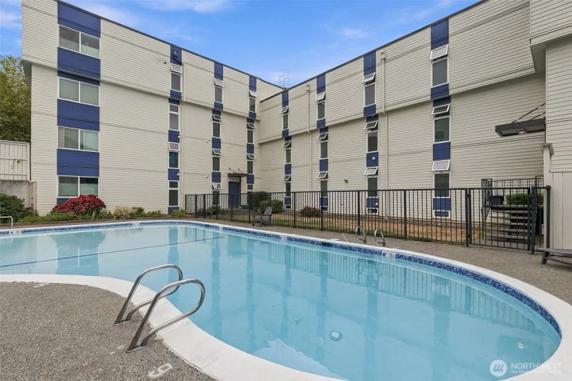 Property photo for 3722 27th Place W #201, Seattle photo 6