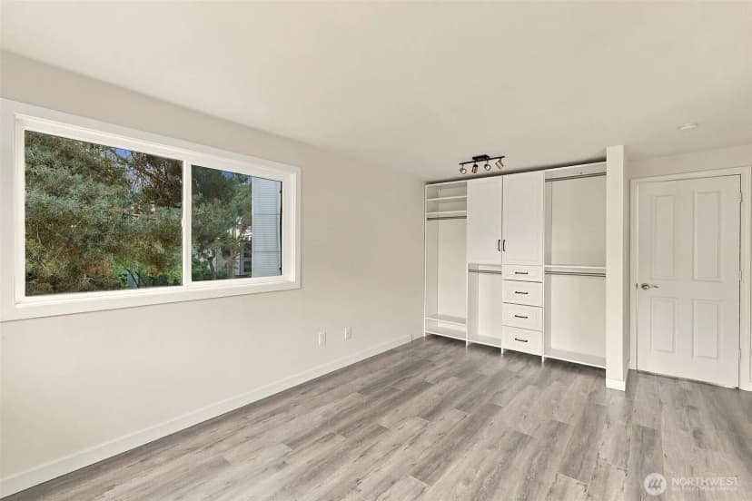 Property photo for 3722 27th Place W #201, Seattle photo 29