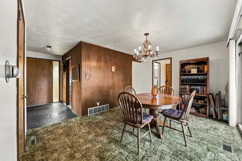 Property photo for 8914 Hipkins Road Sw, Lakewood photo 6