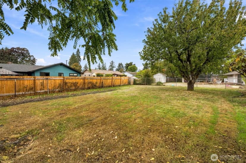 Property photo for 8914 Hipkins Road Sw, Lakewood photo 14