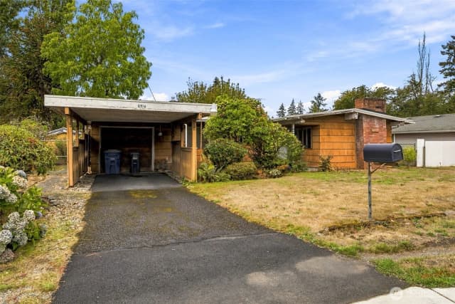 Property photo for 8914 Hipkins Road Sw, Lakewood photo 2