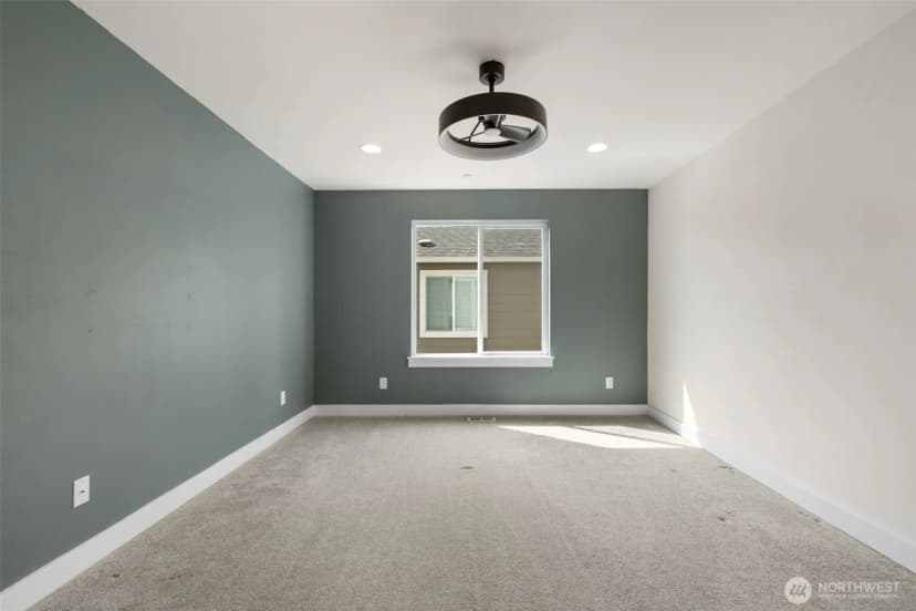 Property photo for 10091 Ramble Dr, Bremerton photo 18