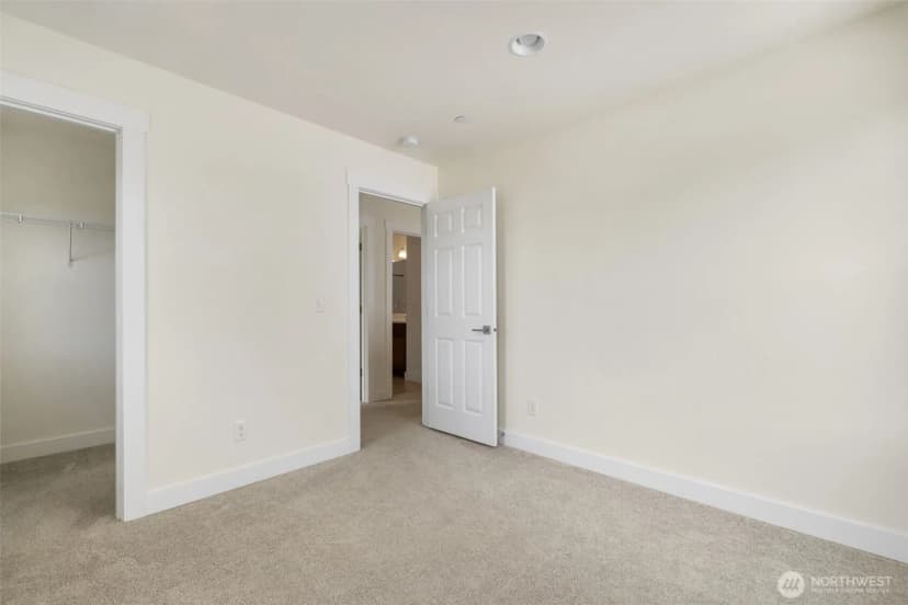 Property photo for 10091 Ramble Dr, Bremerton photo 24