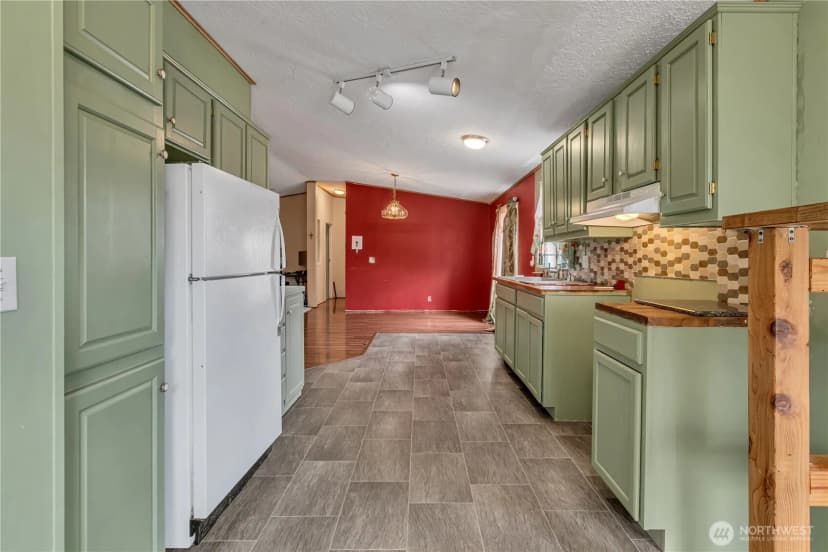 Property photo for 9207 221st Street E #33, Graham photo 14
