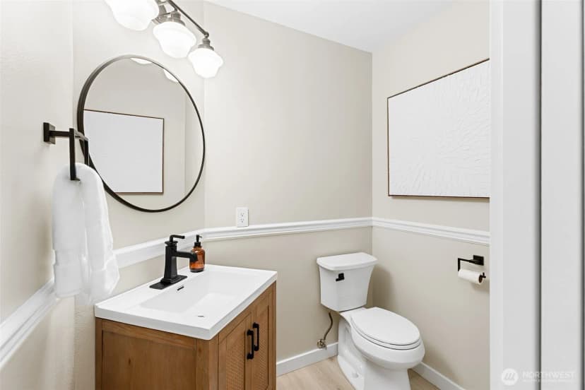 Property photo for 32385 Old Hansville Road Ne, Kingston photo 25