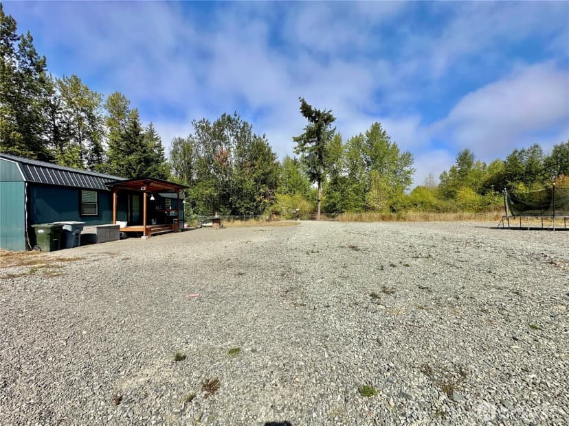 Property photo for 716 390th Street, Roy photo 25