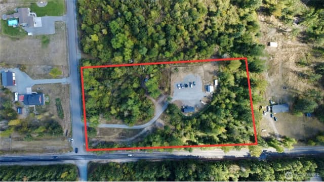 Property photo for 716 390th Street, Roy photo 2