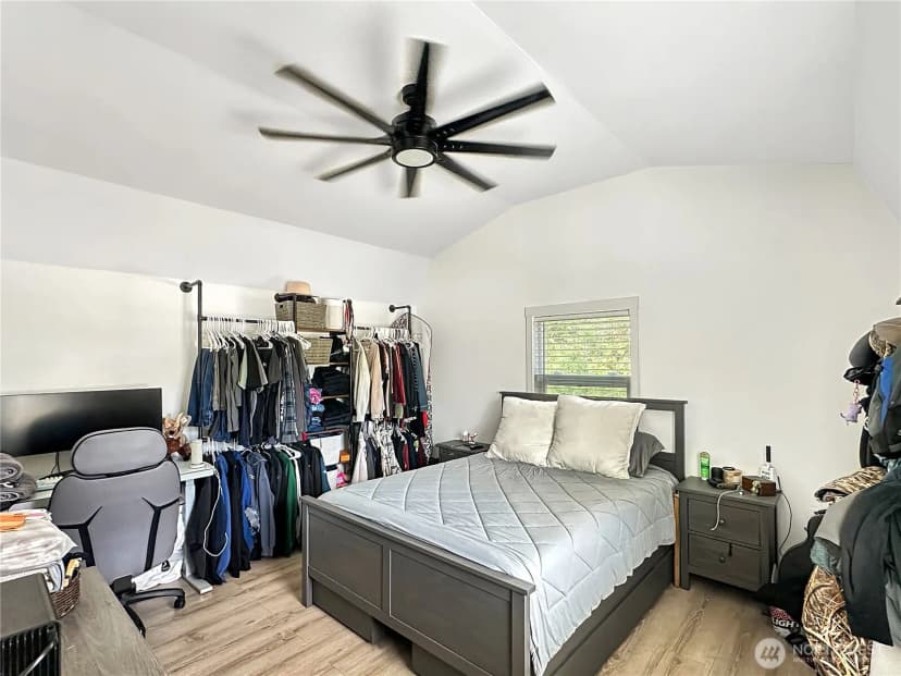Property photo for 716 390th Street, Roy photo 13