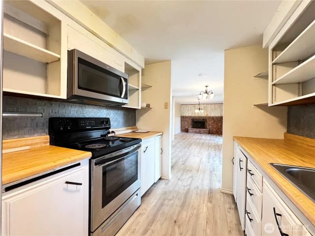 Property photo for 1321 Rancho Place, Everett photo 2