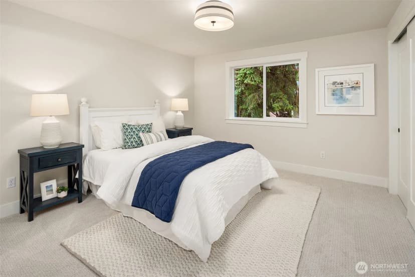 Property photo for 816 165th Avenue Ne, Bellevue photo 34