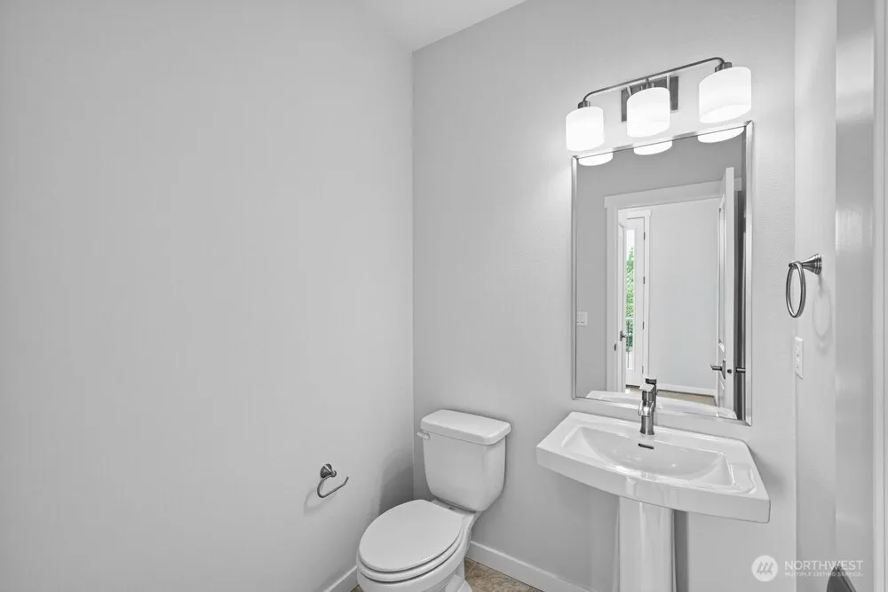 Property photo for 13202 Ne 127th Court #d, Kirkland photo 13